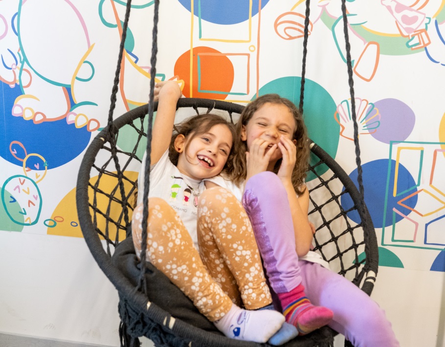 https://www.lacasadimommiepippi.it/wp-content/uploads/2025/04/compleanno-mommi-e-pippi.jpg